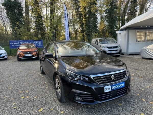 PEUGEOT 308 II phase 2 1.5 BLUEHDI 130 ALLURE PACK