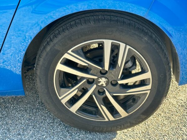 PEUGEOT 208 II phase 2 1.2 PURETECH 100 ALLURE – Image 10