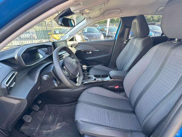 PEUGEOT 208 II phase 2 1.2 PURETECH 100 ALLURE – Image 18