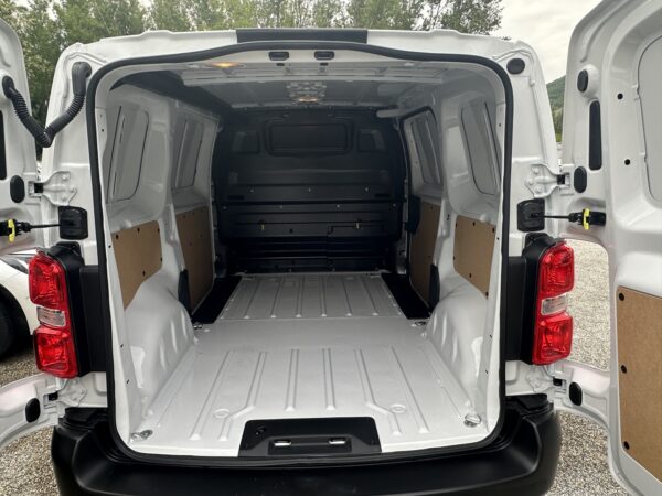 PEUGEOT EXPERT III (2) FOURGON M BLUEHDI 145 S&S EAT8 – Image 9