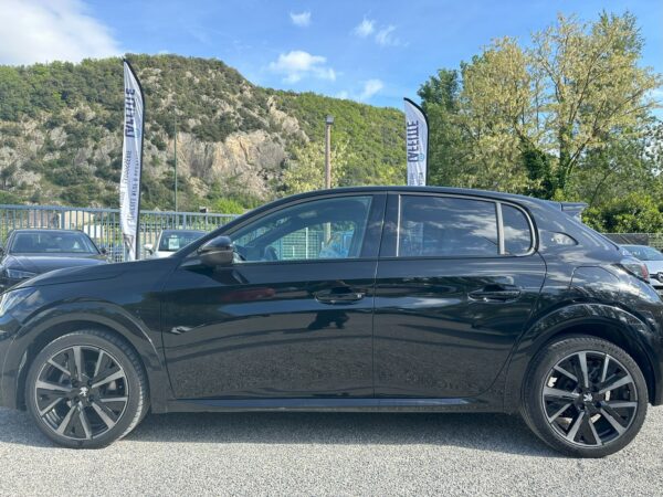 PEUGEOT 208 II 1.2 PURETECH 130 S&S GT PACK EAT8 – Image 29