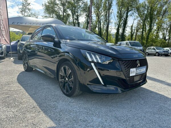 PEUGEOT 208 II 1.2 PURETECH 130 S&S GT PACK EAT8 – Image 40