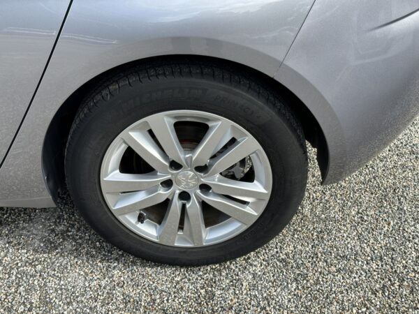 PEUGEOT 308 II (2) 1.2 PURETECH 110 S&S 5CV ACTIVE – Image 9