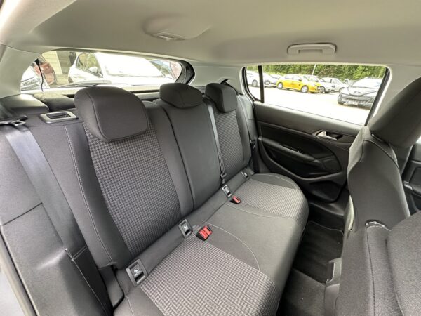 PEUGEOT 308 II (2) 1.2 PURETECH 110 S&S 5CV ACTIVE – Image 15